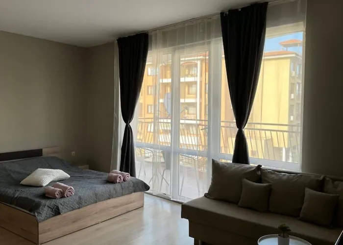 студио петя Sunny Beach